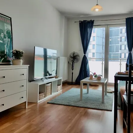 Apartament Mazi W Centrum Primore アパート